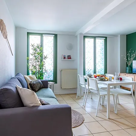 Appart'Hotel Nuiteejour Versailles Saint Cyr L'Ecole Exterior photo