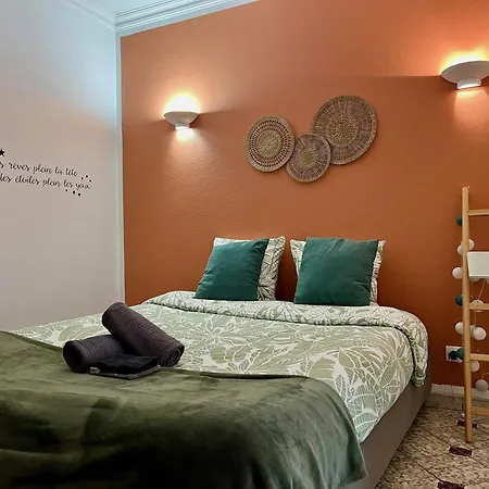 Appart'Hotel Nuiteejour Versailles Saint Cyr L'Ecole Exterior photo