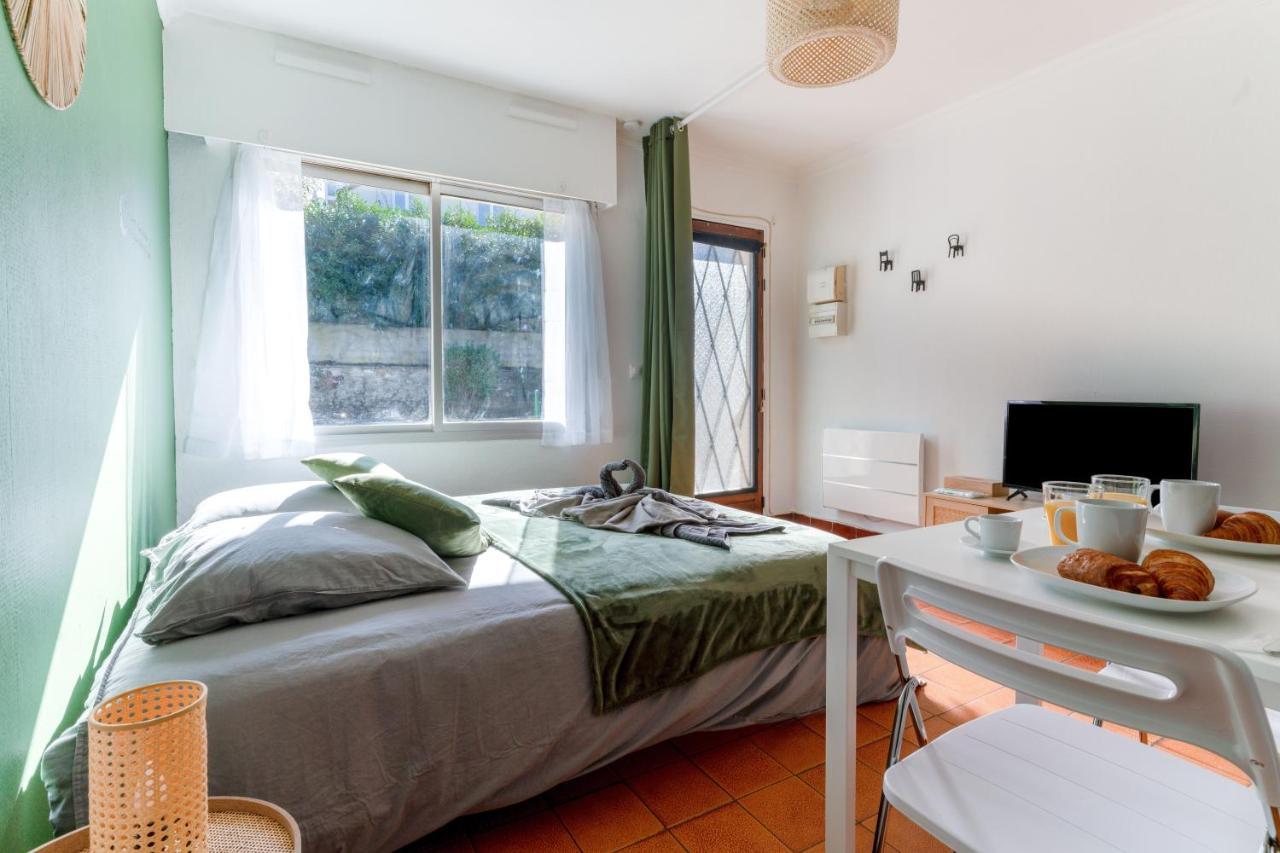 Nuiteejour Versailles Cyr L'ecole Apartment *