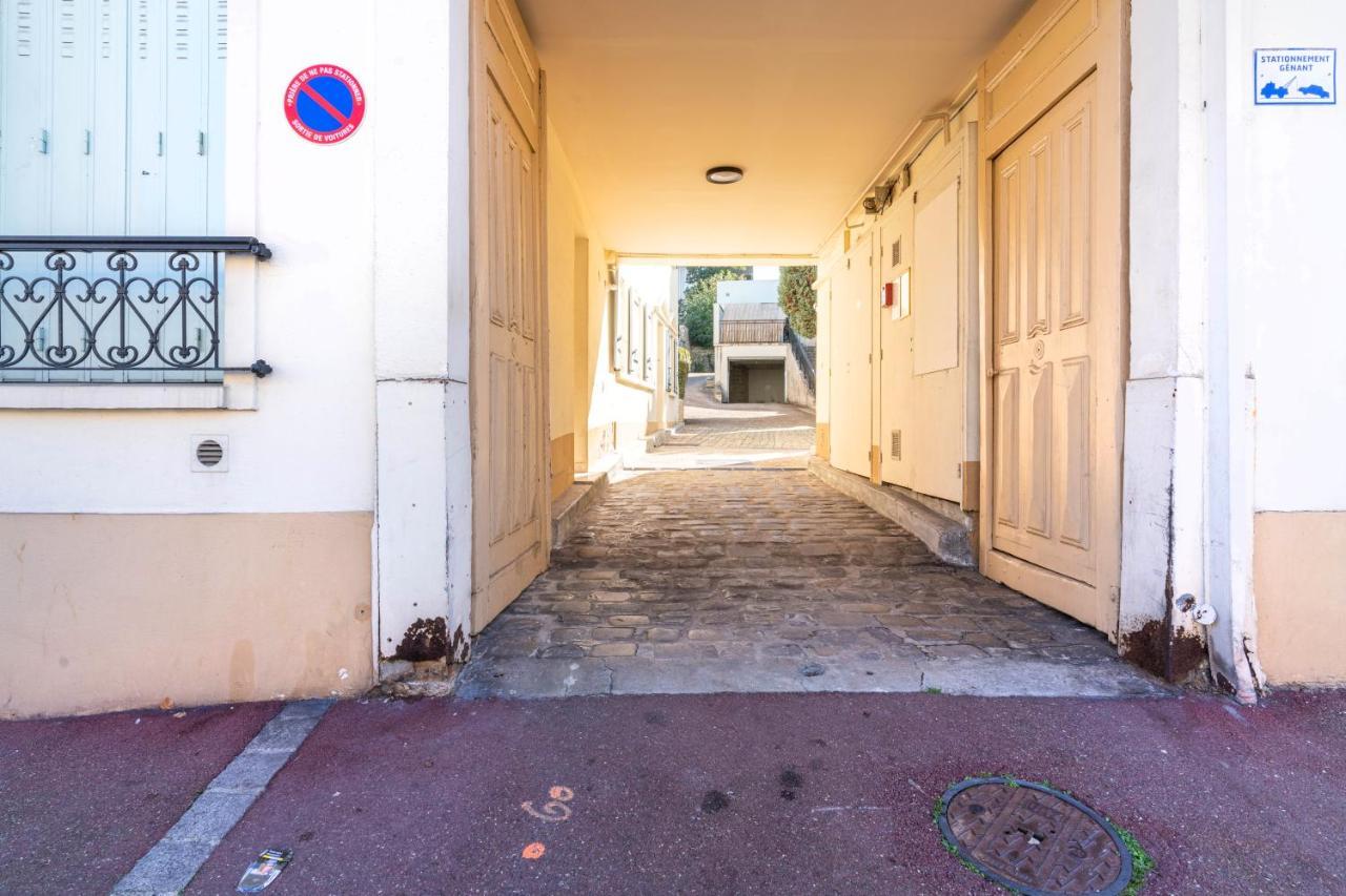 Nuiteejour Versailles Cyr L'ecole Saint-Cyr-l'Ecole