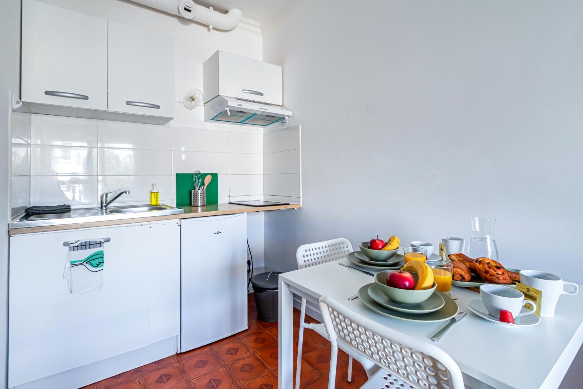 Nuiteejour Versailles Cyr L'ecole Apartment