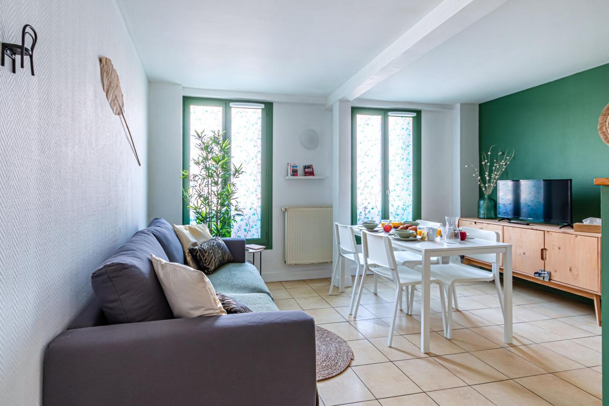 Apartment Nuiteejour Versailles Cyr L'ecole