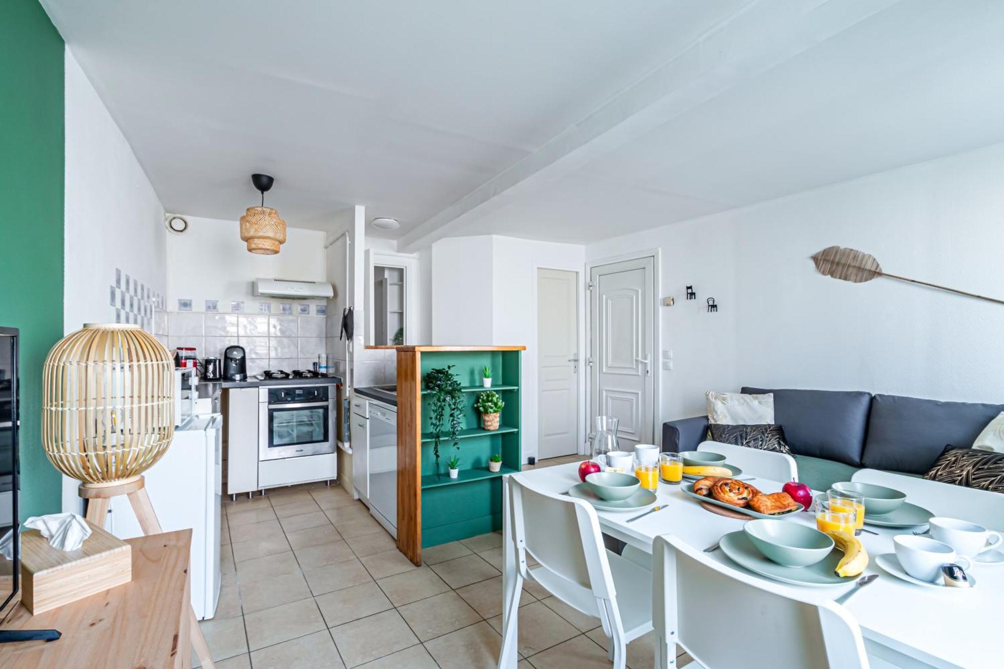 Apartment Nuiteejour Versailles Cyr L'ecole