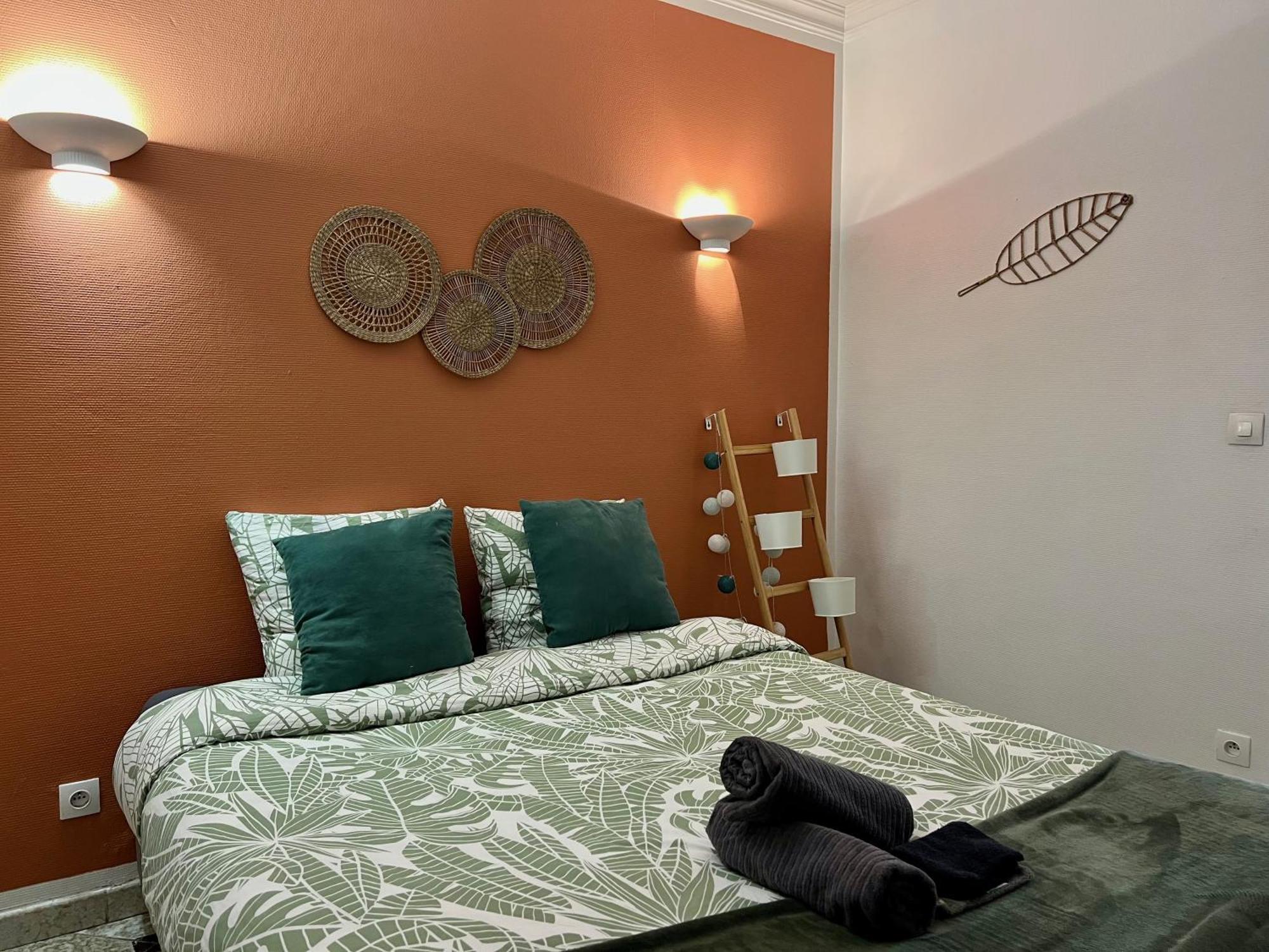 Nuiteejour Versailles Cyr L'ecole Apartment *