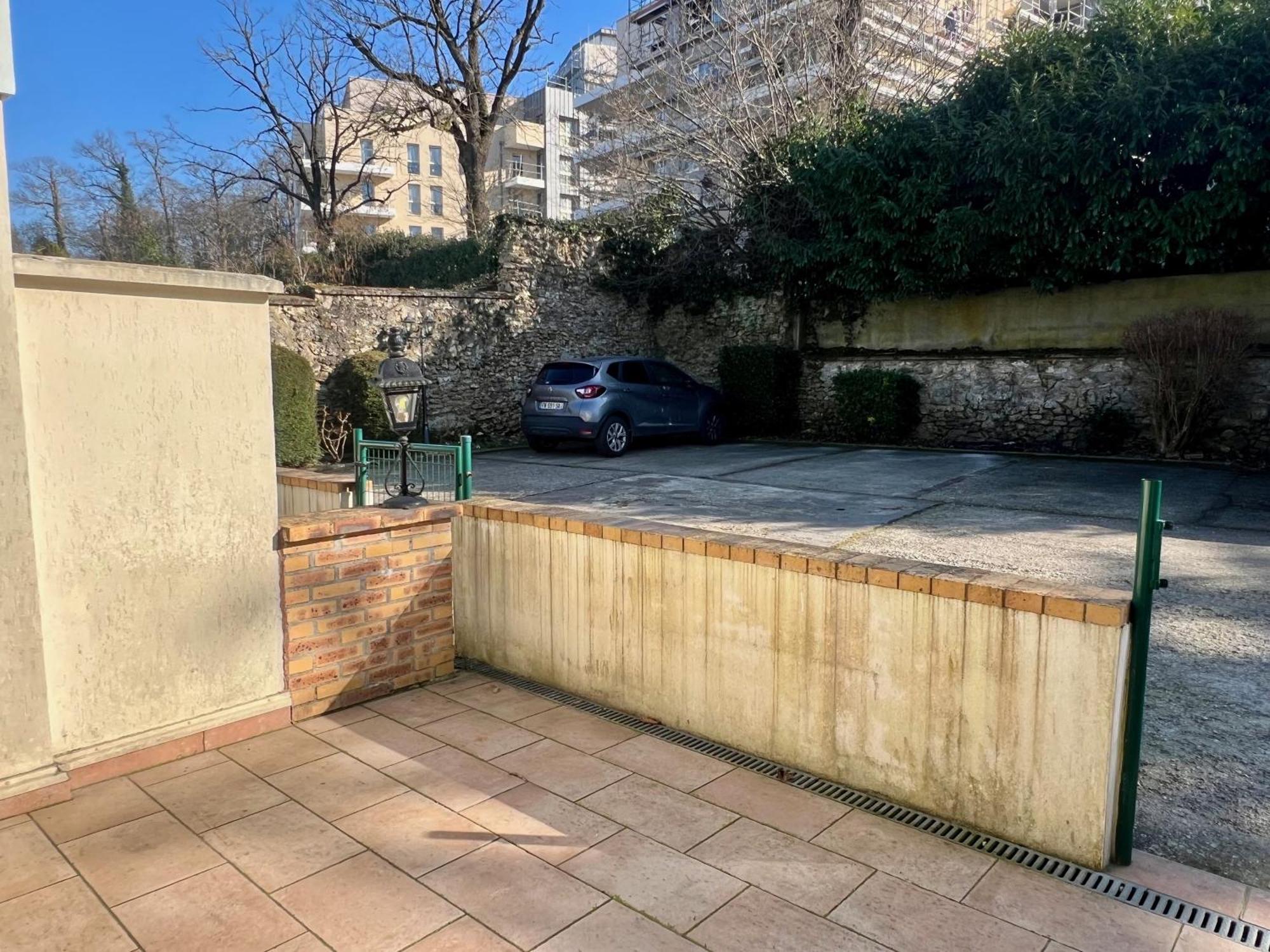 Nuiteejour Versailles Cyr L'ecole Apartment *